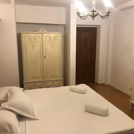 7 Apartment *